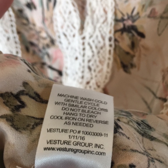 Chenault floral lace cold shoulder blouse - Picture 7 of 10